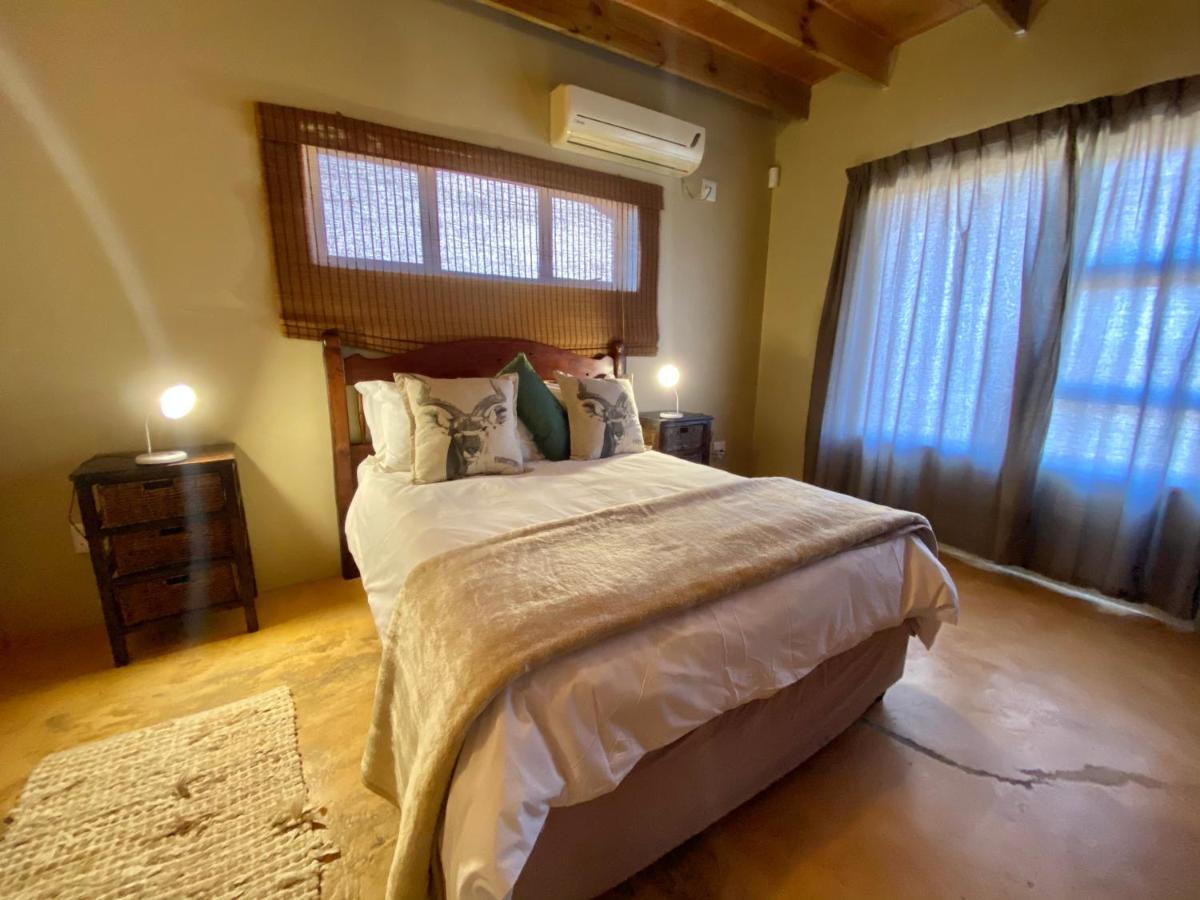 Parkview Safari Lodge Колчестер Экстерьер фото