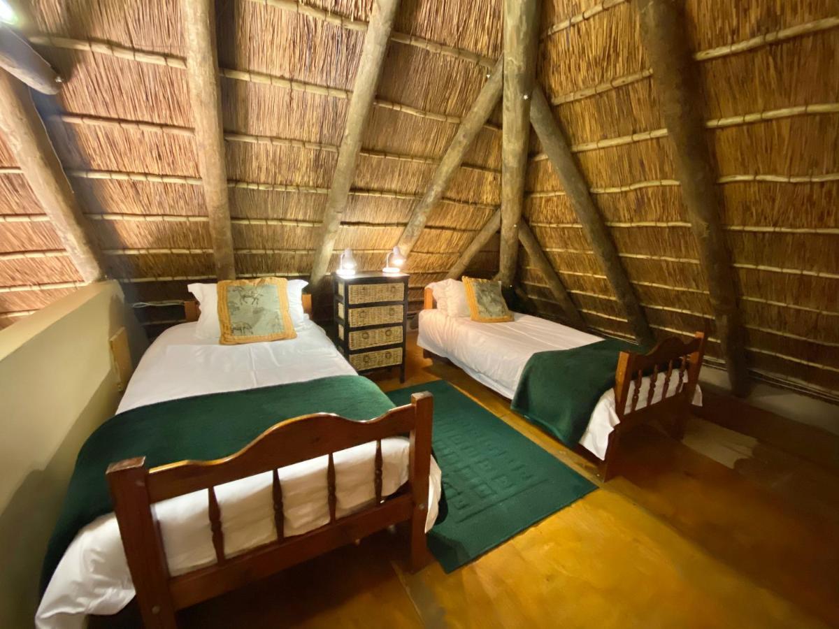 Parkview Safari Lodge Колчестер Экстерьер фото